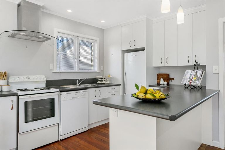 Photo of property in 117 Taupo View Road, Taupo, 3330