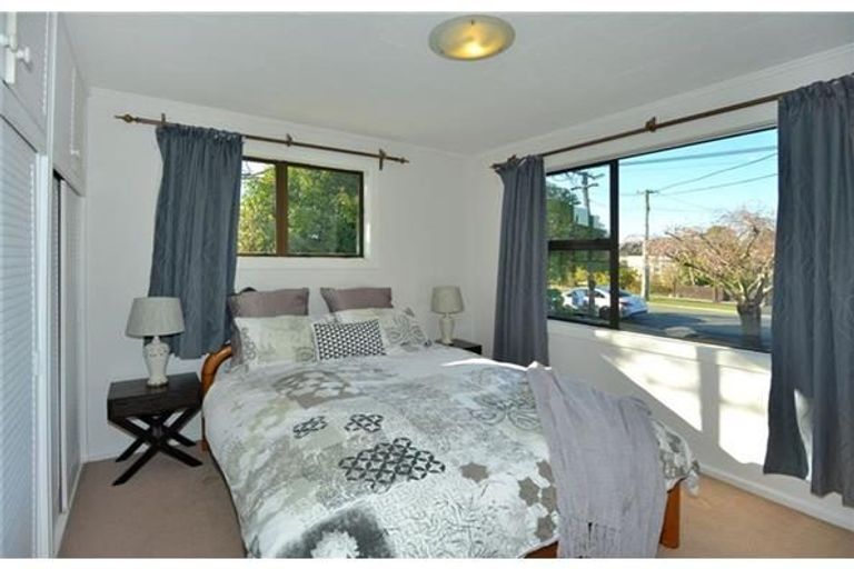Photo of property in 73 Balrudry Street, Avonhead, Christchurch, 8042