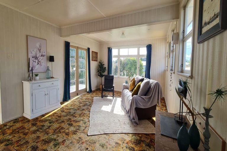 Photo of property in 16 Main Street, Marton, 4710