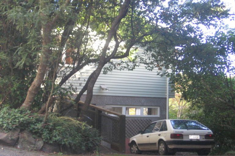 Photo of property in 3 Waitohu Road, York Bay, Lower Hutt, 5013