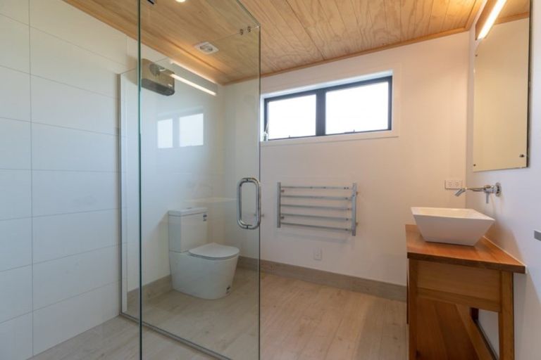 Photo of property in 1a Rannoch Drive, Jacks Point, Queenstown, 9371