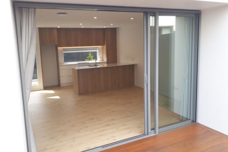 Photo of property in 2/43 Maxwell Street, Riccarton, Christchurch, 8041