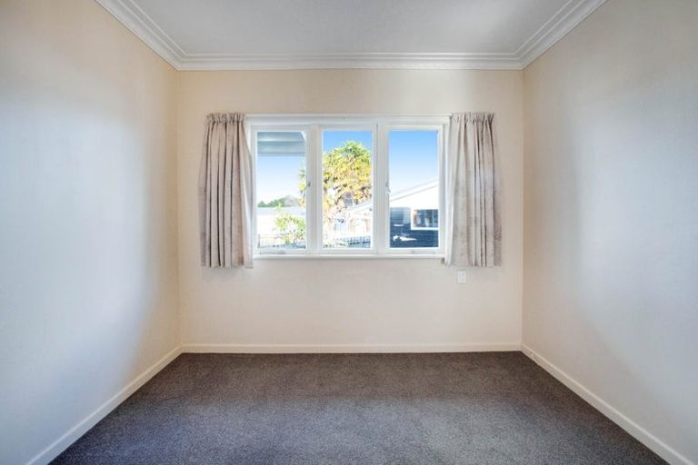 Photo of property in 37 Hooper Avenue, Pukekohe, 2120