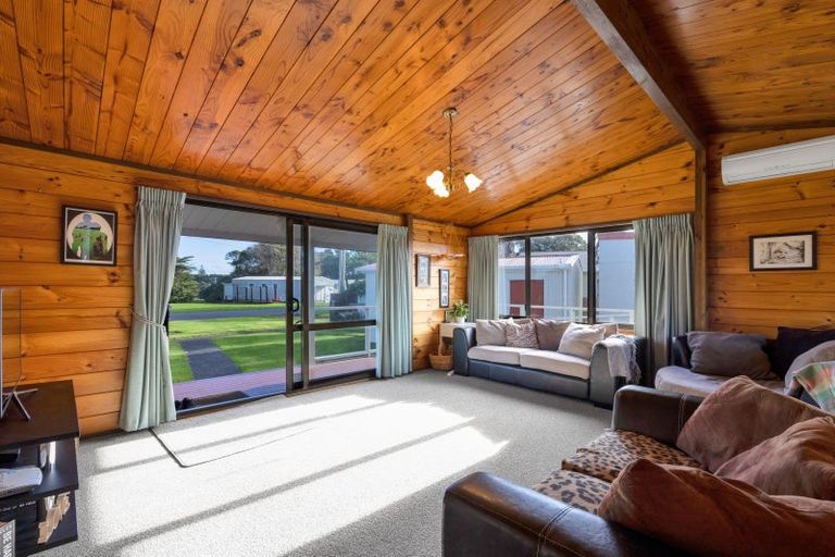 Photo of property in 1 Domett Street, Opunake, 4616