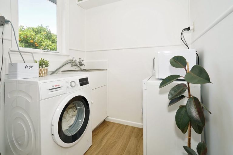 Photo of property in 32 Resthill Crescent, Glenview, Hamilton, 3206