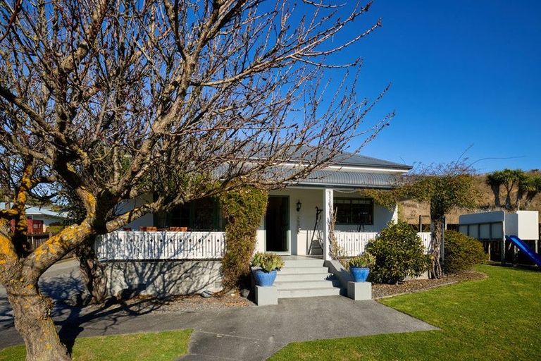 Photo of property in 69 Ludstone Road, Kaikoura, 7300