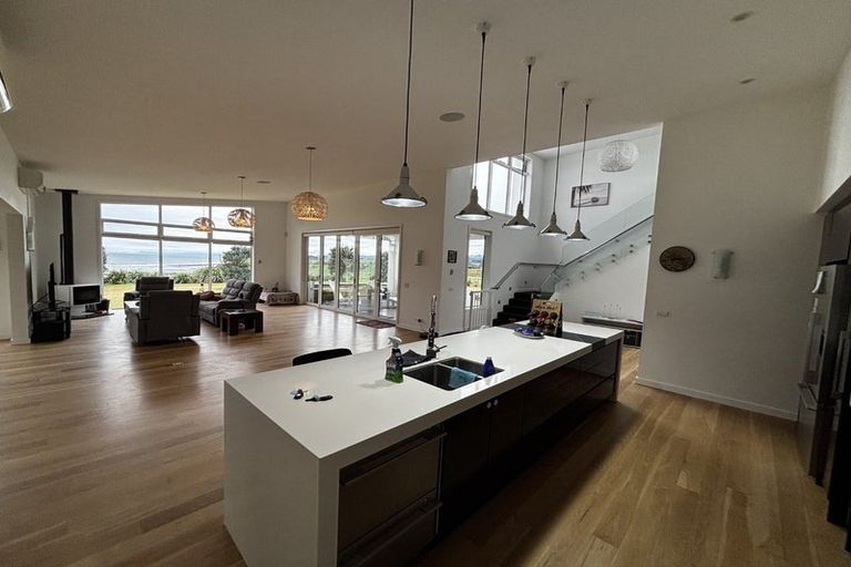 Photo of property in 154 Waitoetoe Road, Mimi, Urenui, 4377