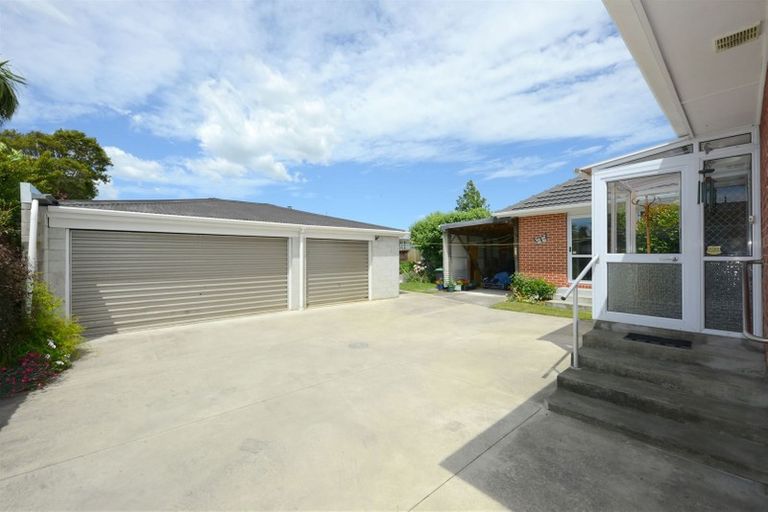 Photo of property in 4 Grahams Road, Ilam, Christchurch, 8041