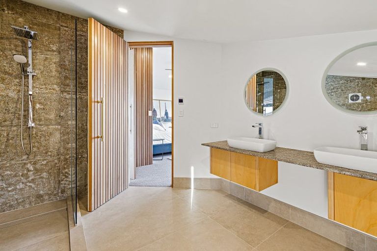 Photo of property in 15c Wonderview Road, Leigh, 0985