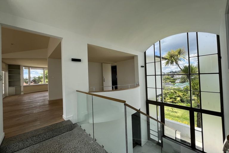 Photo of property in 27 Palmer Crescent, Mission Bay, Auckland, 1071