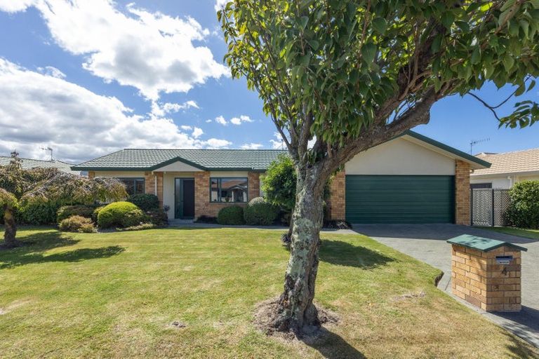 Photo of property in 4 Aintree Place, Taradale, Napier, 4112