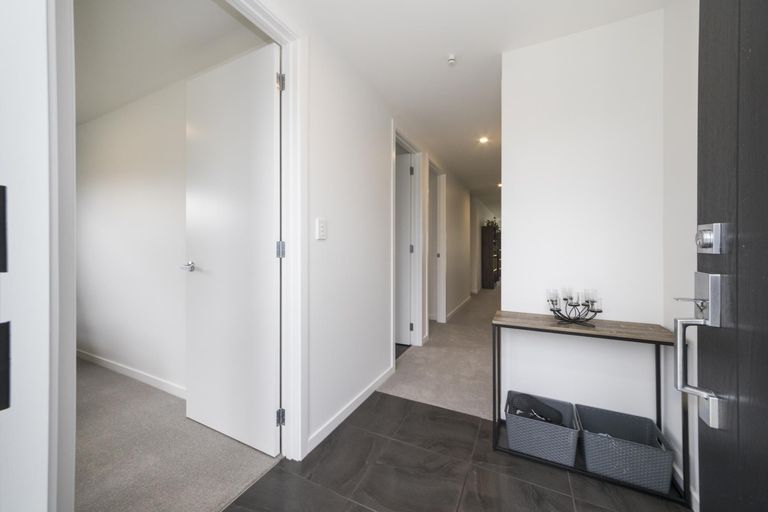 Photo of property in 3 Sardinia Grove, Fitzherbert, Palmerston North, 4410