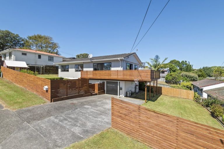 Photo of property in 2/2 Neal Avenue, Glenfield, Auckland, 0629