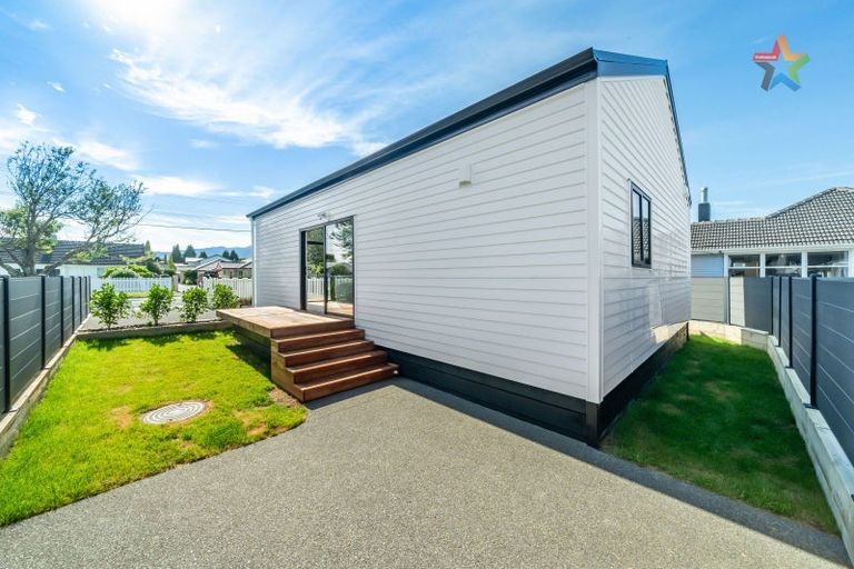 Photo of property in 24a Fraser Crescent, Elderslea, Upper Hutt, 5018