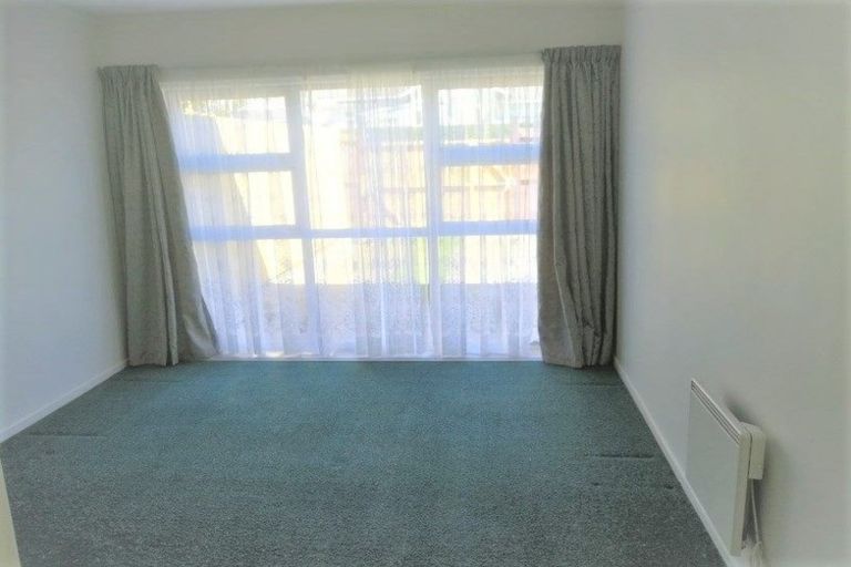 Photo of property in 14 Seafarer Crescent, Stanmore Bay, Whangaparaoa, 0932