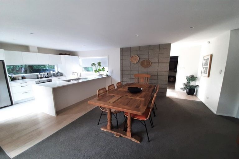 Photo of property in 18a Anakiwa Place, Milford, Auckland, 0620