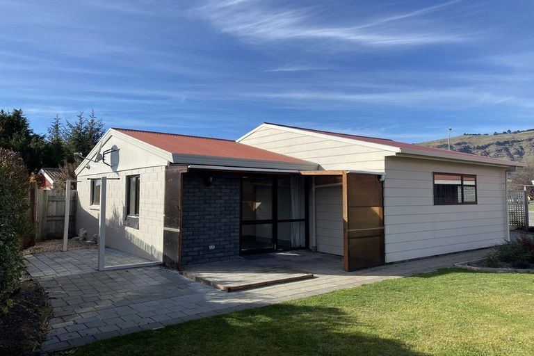 Photo of property in 14 Warner Place, Heathcote Valley, Christchurch, 8022