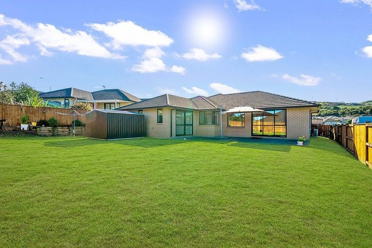 Photo of property in 10 Helenvale Crescent, Pokeno, 2402