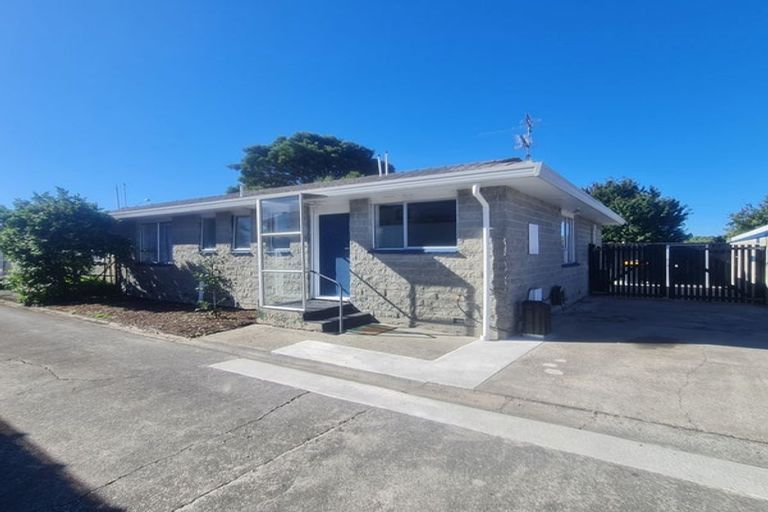 Photo of property in 2/11 Rutherford Street, Woolston, Christchurch, 8023