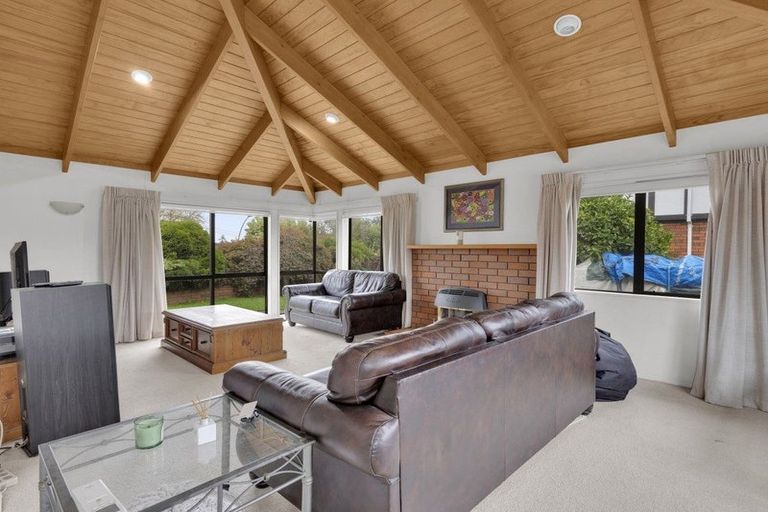 Photo of property in 17 Tiffiney Place, Chartwell, Hamilton, 3210