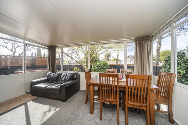 Photo of property in 14 Bendigo Street, Cloverlea, Palmerston North, 4412