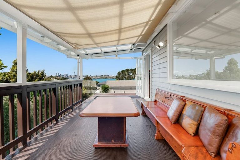 Photo of property in 42 Rawene Road, Birkenhead, Auckland, 0626