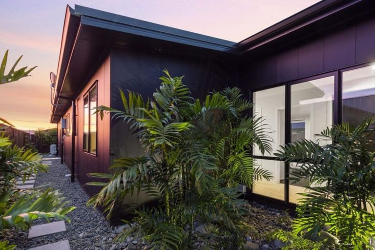 Photo of property in 10 Rotomanu Place, Pyes Pa, Tauranga, 3112