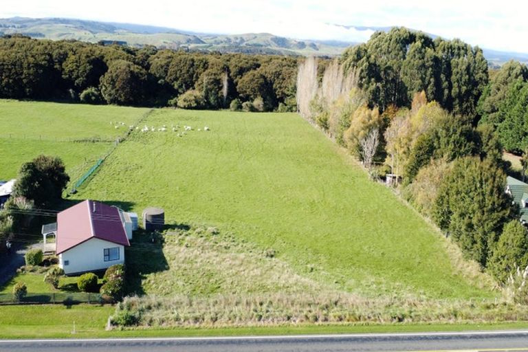 Photo of property in 66 Clifden Highway, Tuatapere, 9691