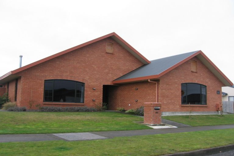 Photo of property in 151 Schnell Drive, Kelvin Grove, Palmerston North, 4414