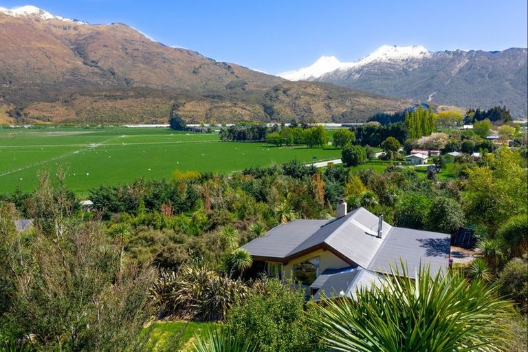 Photo of property in 2 Kea Street, Makarora, Wanaka, 9382