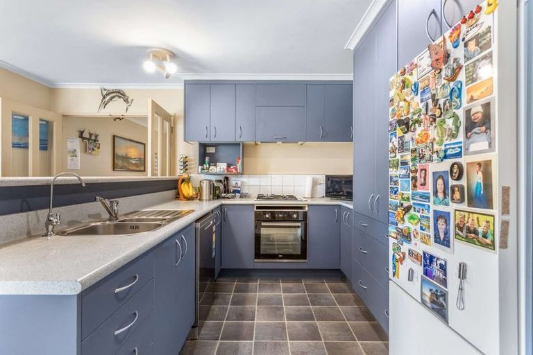 Photo of property in 47 Cholmondeley Crescent, Whitianga, 3510