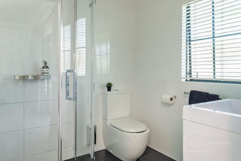 Photo of property in 4-6 Mole Street, Greytown, 5712