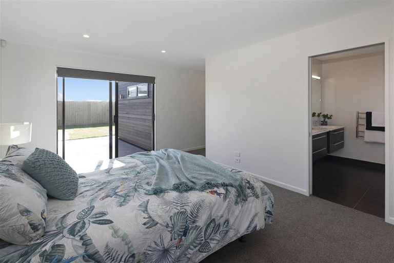 Photo of property in 5 Glen Rosa Lane, Broomfield, Christchurch, 8042