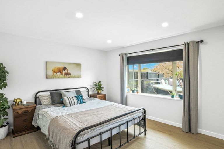 Photo of property in 17 Wisteria Place, Parklands, Christchurch, 8083