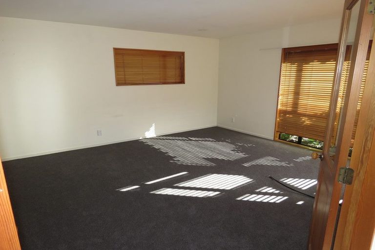 Photo of property in 4 Parkstone Avenue, Ilam, Christchurch, 8041