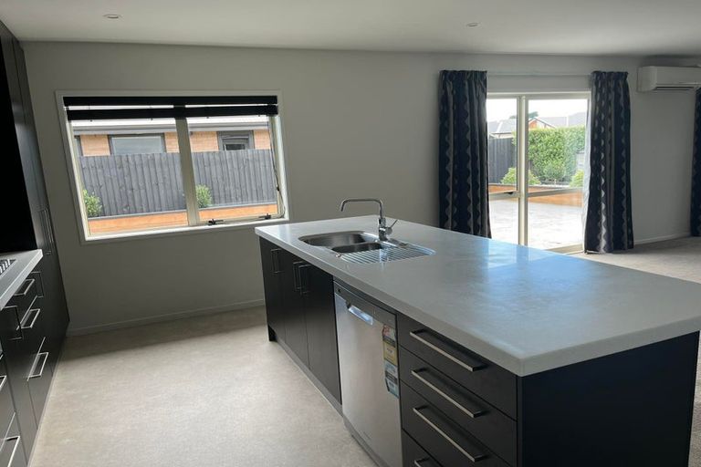 Photo of property in 301 Halswell Junction Road, Halswell, Christchurch, 8025