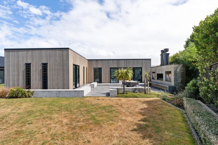 Photo of property in 1371 Taieri Mouth Road, Taieri Mouth, 9091