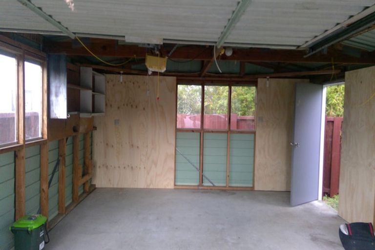 Photo of property in 2/46 Colum Place, Bucklands Beach, Auckland, 2014