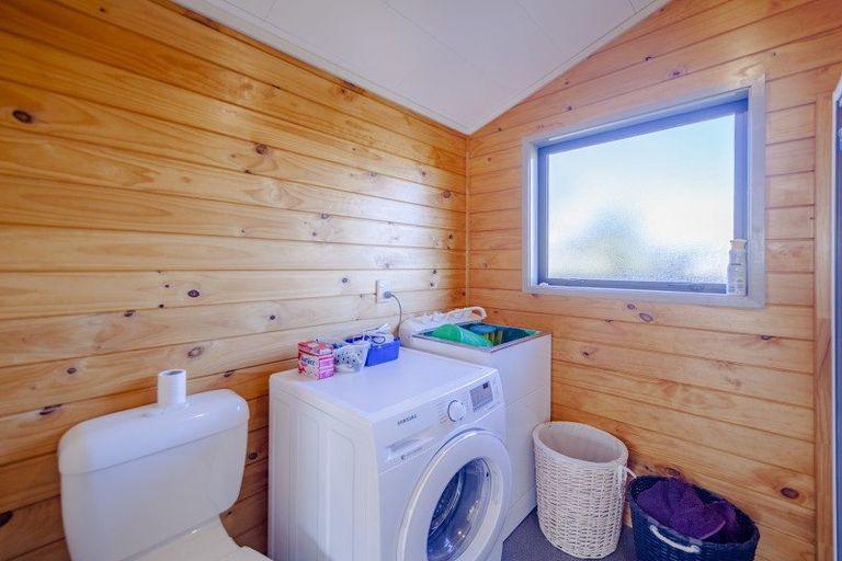 Photo of property in 18 Davidson Avenue, Pirimai, Napier, 4112