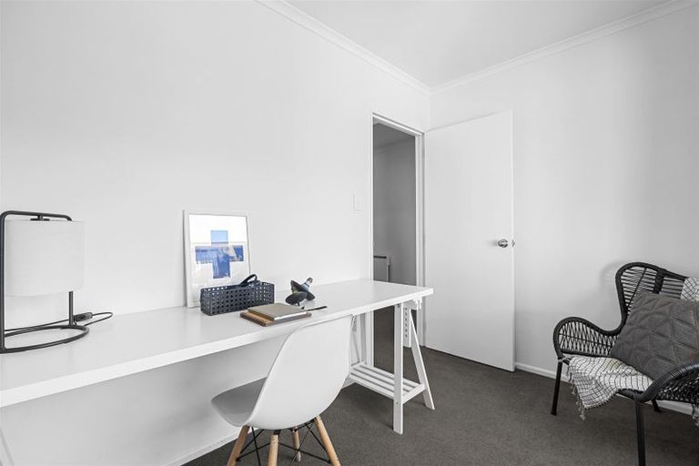 Photo of property in 1/278 Memorial Avenue, Burnside, Christchurch, 8053