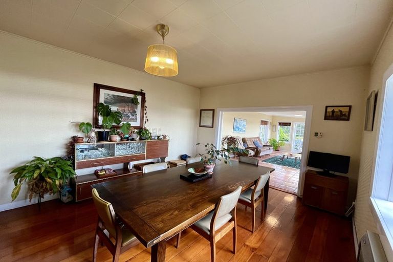 Photo of property in 50 Rodrigo Road, Kilbirnie, Wellington, 6022