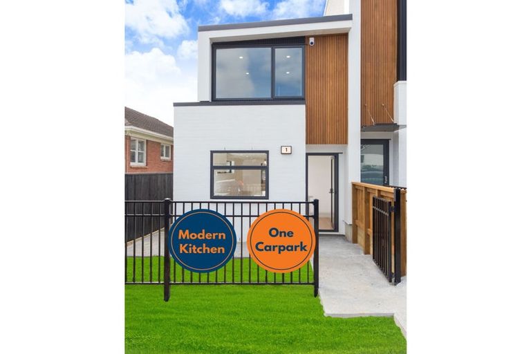 Photo of property in 6 Mokopiko Court, Beach Haven, Auckland, 0626