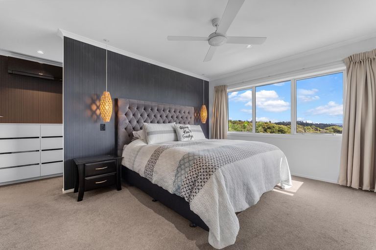 Photo of property in 10a Mackay Drive, Greenhithe, Auckland, 0632