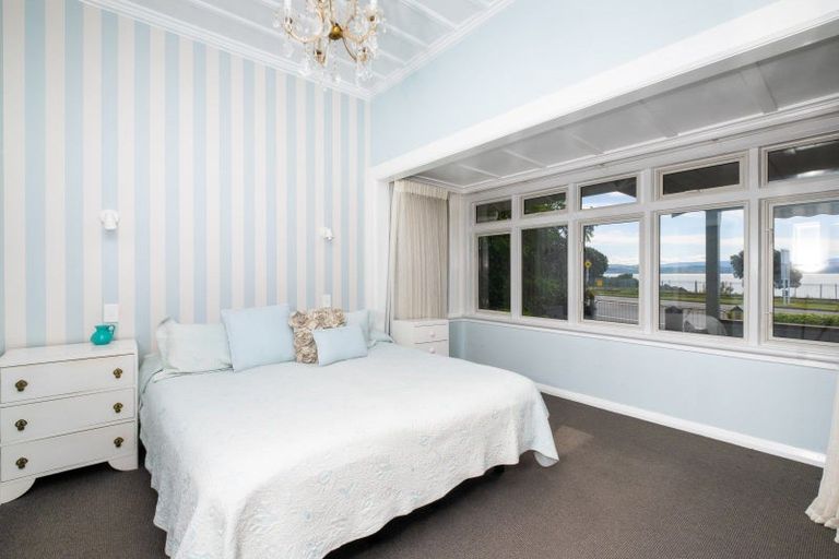 Photo of property in 5 Breakwater Road, Bluff Hill, Napier, 4110