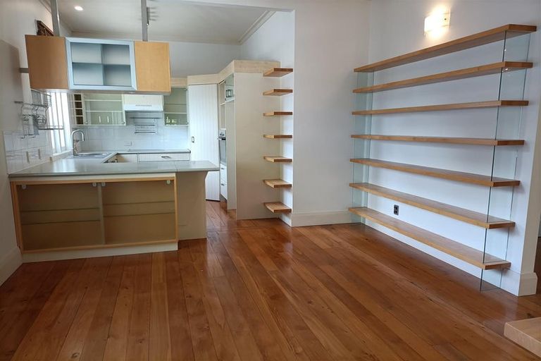 Photo of property in 18 Seymour Avenue, The Brook, Nelson, 7010