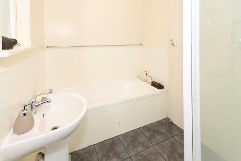 Photo of property in 38 Edinburgh Road, Hillcrest, Hamilton, 3216