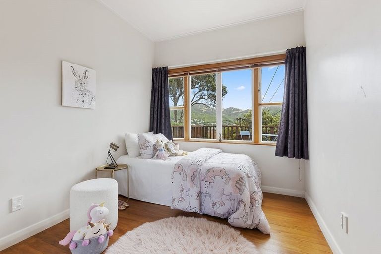 Photo of property in 33 Bankot Crescent, Ngaio, Wellington, 6035