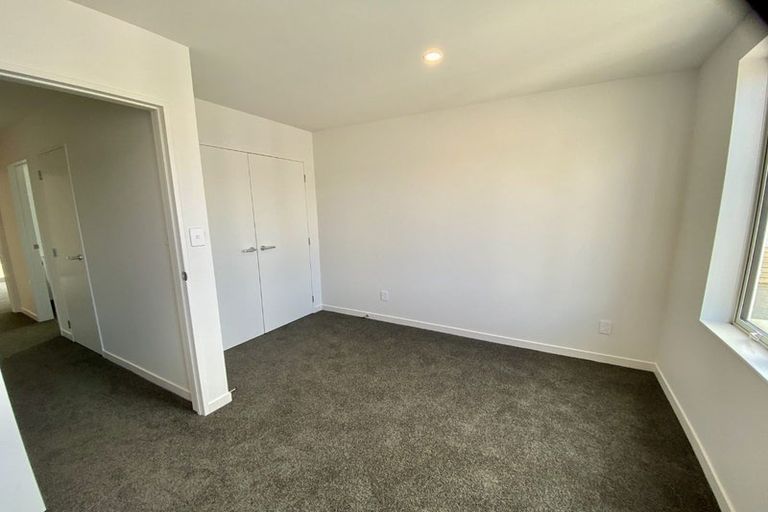 Photo of property in 2/30 Pirie Street, Mount Victoria, Wellington, 6011