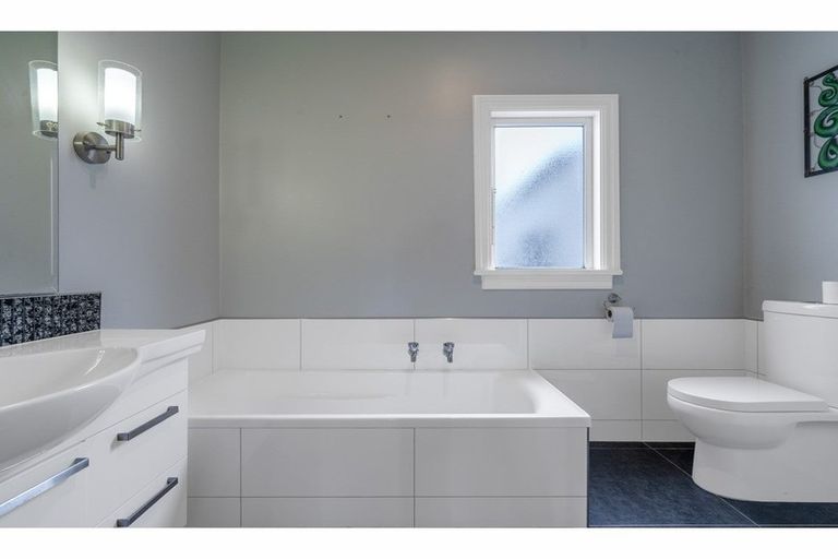 Photo of property in 3 Mckellar Road, Seaward Bush, Invercargill, 9871