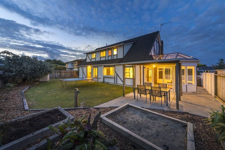 Photo of property in 52 Buick Crescent, Awapuni, Palmerston North, 4412